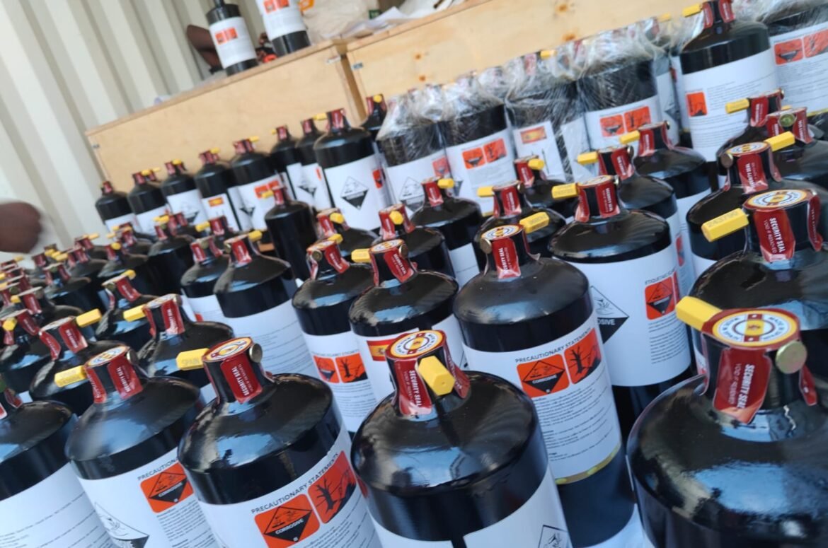 Pure Silver Mercury for Emerging Gold Cleaning